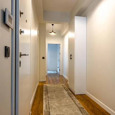 Апартаменты Comfy Flat In Sisli With Central Location